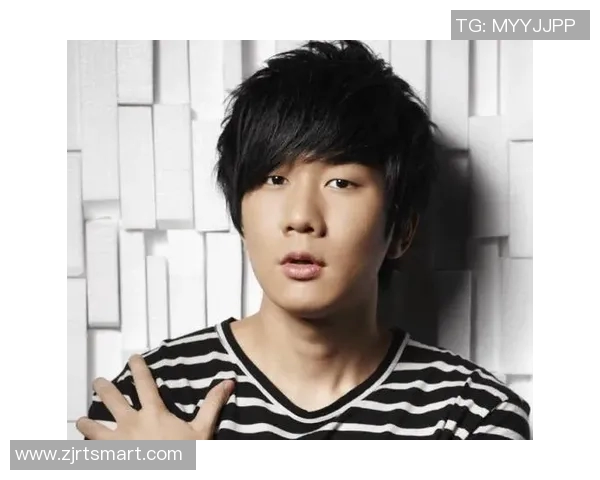 林俊杰心中的足球偶像是谁他与哪位明星球员情谊深厚